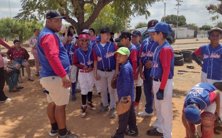 En la Villa San Isidro se levanta la liga "Dios es Fiel", solo con el apoyo de los padres y amigos