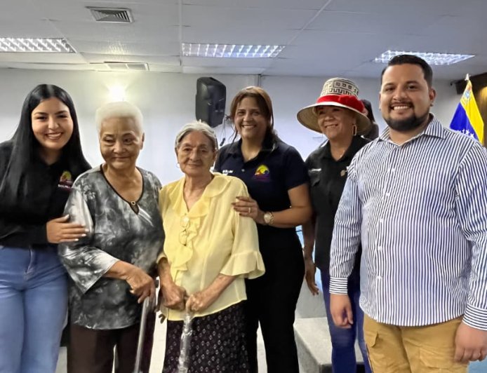 Primera dama de San Francisco dignifica la vida de adultos mayores y personas con discapacidad