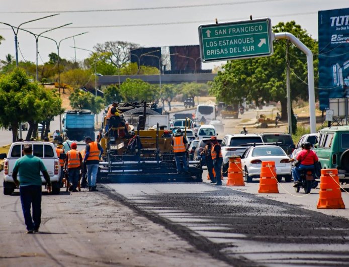 Gobernador Luis Caldera dio inicio a la segunda fase del asfaltado en la C1