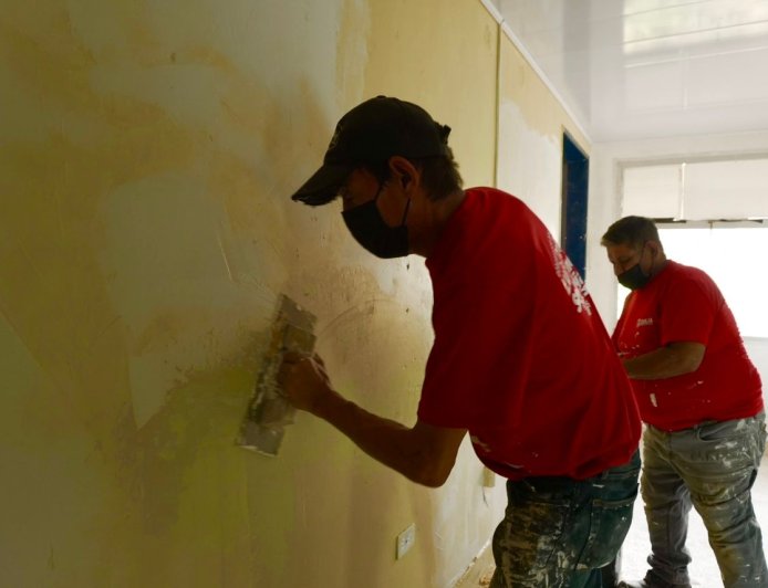 Gobernador Luis Caldera despliega Plan Cayapa de la Salud en el Banco de Sangre