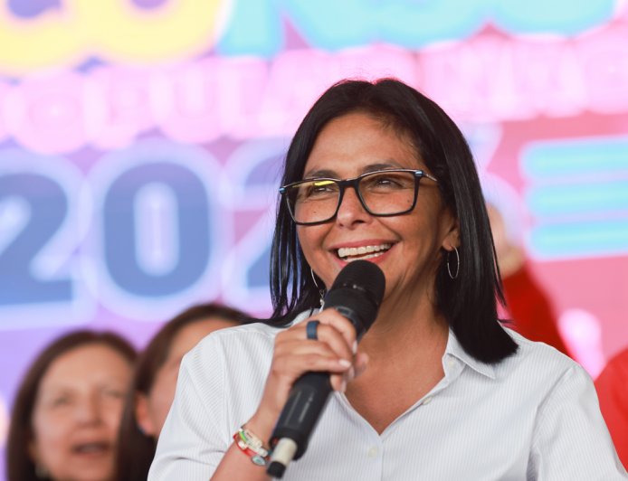 PRESIDENTA DELCY RODRÍGUEZ: Día de Júblio no laborable para celebrar