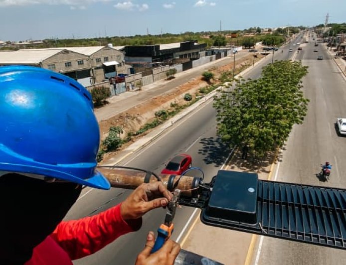 Conectividad al Sur del Lago: 50% avanza Plan de Iluminación en el Corredor vial Perijá de San Francisco