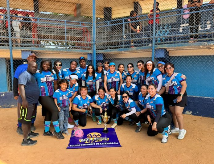 Brillantes del Zulia y Chicas de Astros, dominaron la Copa "Imdeprec" de kickingbol