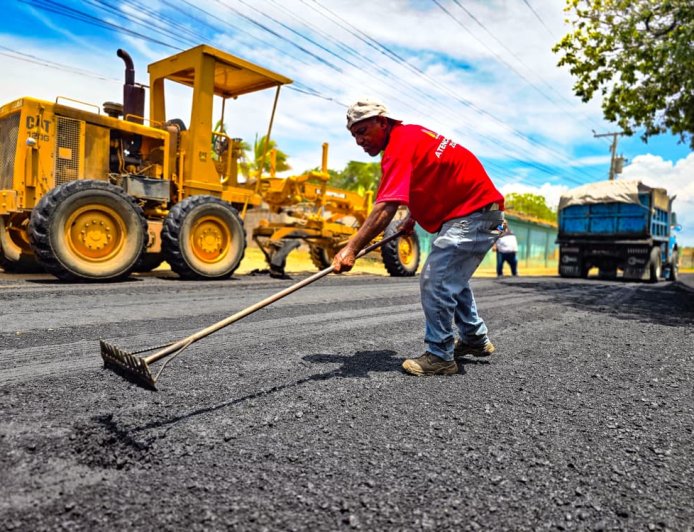 Plan Estadal de Asfaltado llegó a comuna añú de Santa Rosa de Agua