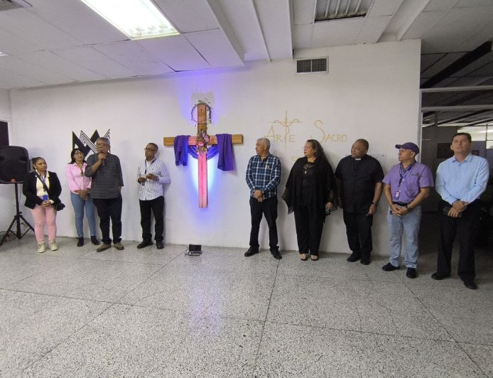 En el Museo Luis Chacón Alcaldía de Maracaibo inaugura exposición "Arte Sacro: La Belleza de lo Sagrado"