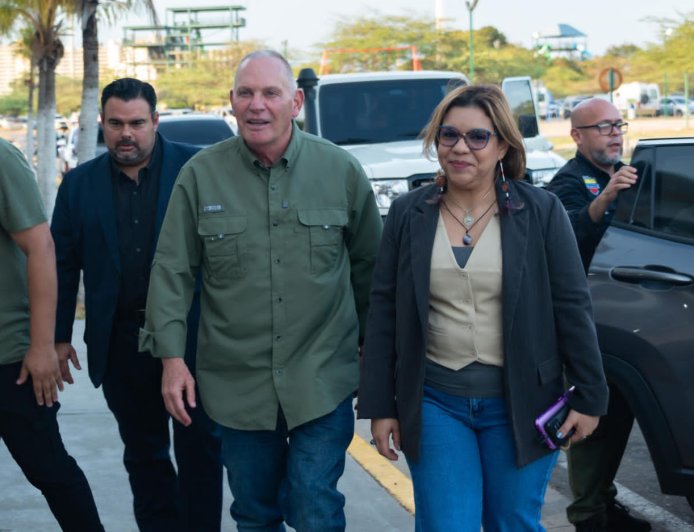 Viceministra Danmaris Hernández: Celebramos los logros de la robótica educativa en el Zulia