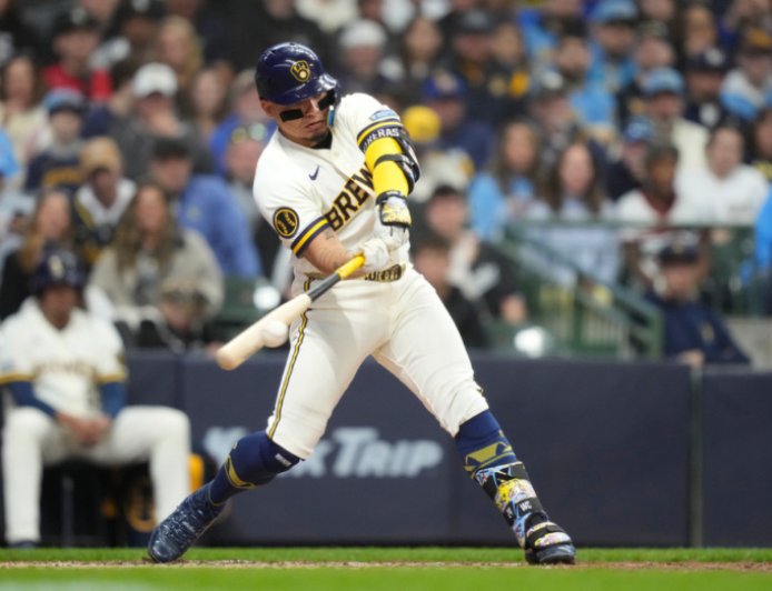 William Contreras aportó doblete impulsor al triunfo de Milwaukee