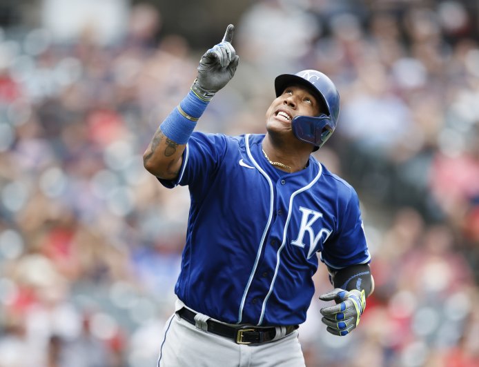 Salvador explotó con su jonrón 304 de por vida