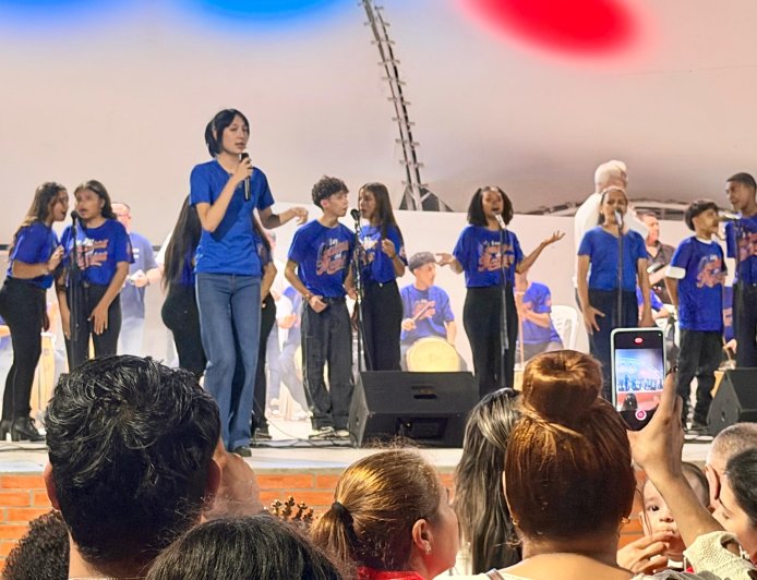 San Francisco rindió tributo a “El Roble de la Gaita”, Nerio Ríos