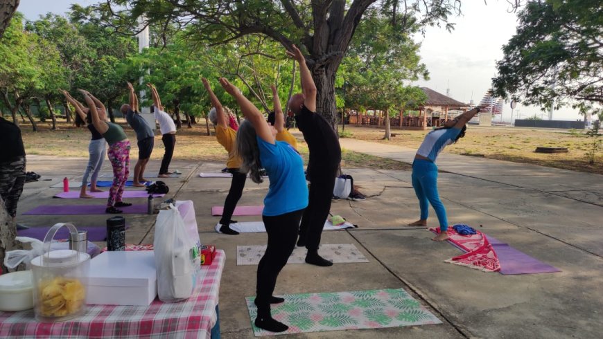 YOGA EN LA VEREDA: Alternativa a tu alcance