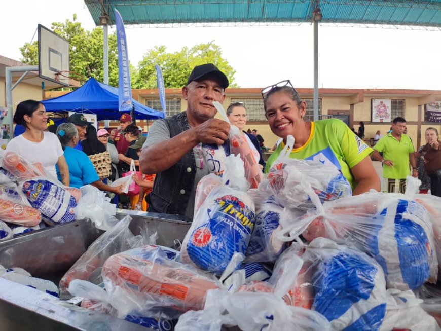 14 toneladas de alimentos en jornada integral para el pueblo de San Francisco
