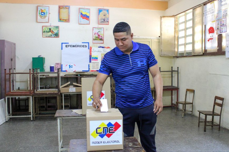 Di Martino: “Consulta Popular del 8M demostrará al mundo fortaleza del Poder del pueblo”