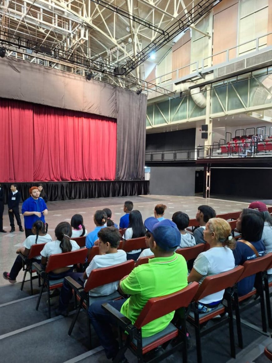 Niños y niñas beneficiarios de FUNDANIS visitaron el Centro de Arte Lía Bermúdez
