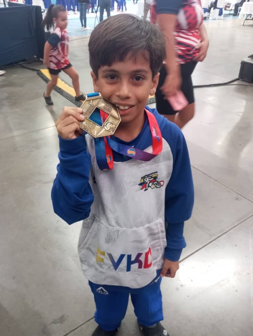 El zuliano Freddy Muñoz se baña de oro  en el Internacional de Karate en Nicaragua