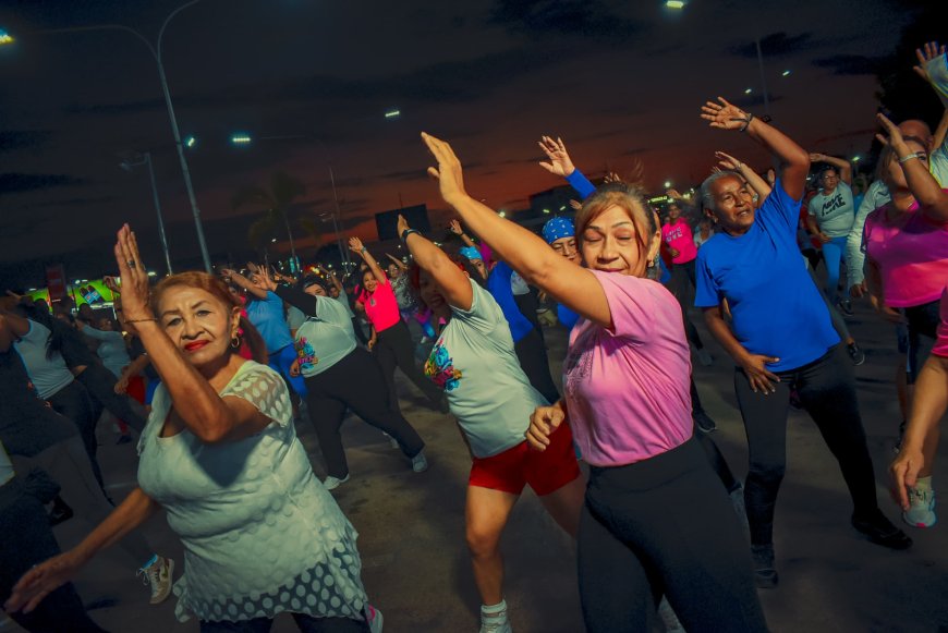 San Francisco conmemora “Día Internacional de la Mujer” con clase masiva de bailoterapia