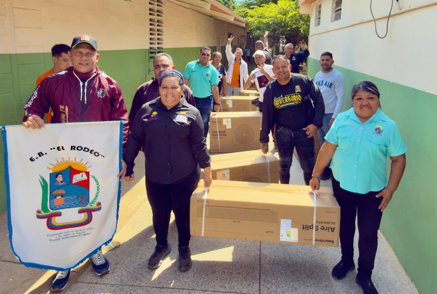 Alcaldía de San Francisco dotó de acondicionadores de aire a la Escuela Bolivariana El Rodeo