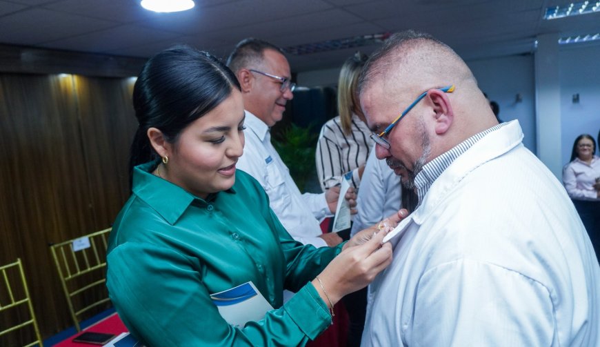 SAN FRANCCISCO: Cámara Municipal homenajeó a más de 60 medícos por su día