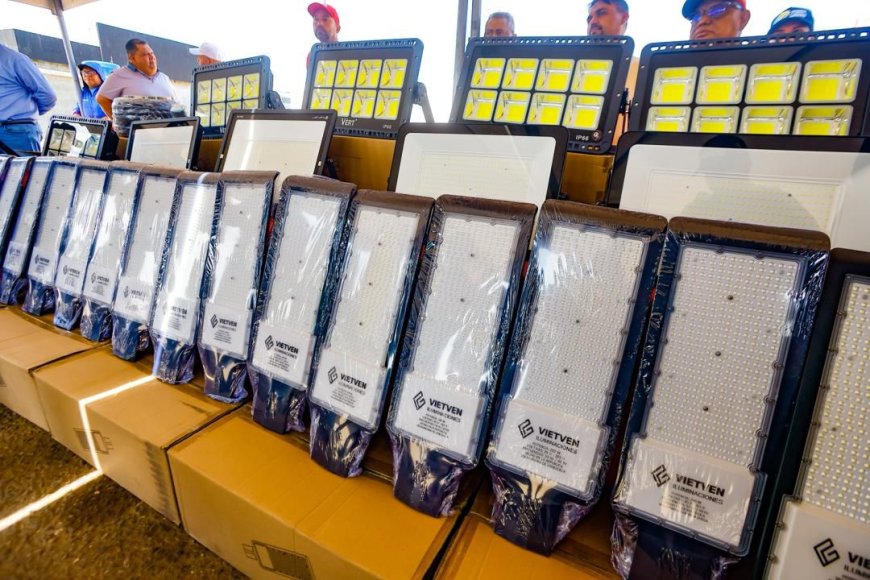 Gobernador Luis Caldera inició Plan de Iluminación en el Corredor Vial Perijá de San Francisco