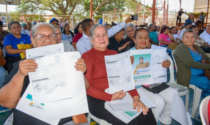 Reivindicando al pueblo: Alcaldía de San Francisco entregó más de 120 títulos de propiedad