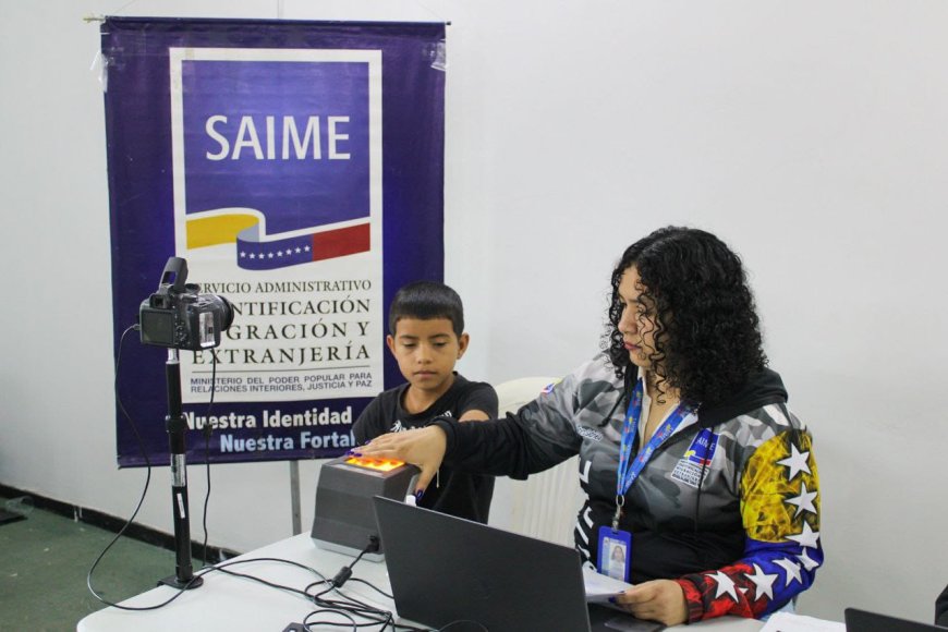 Niños y niñas con cédula en mano por primera vez en jornada especial “Soy Venezolano”