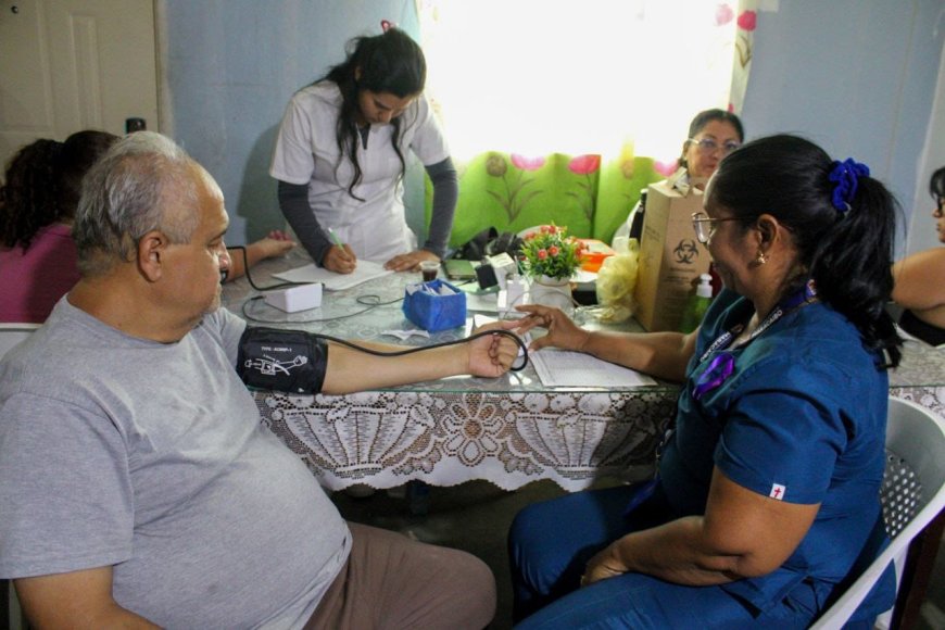 ¡Mercado de Emprendedores! Atención en salud y ayudas humanas lideran jornadas de la Alcaldía de Maracaibo