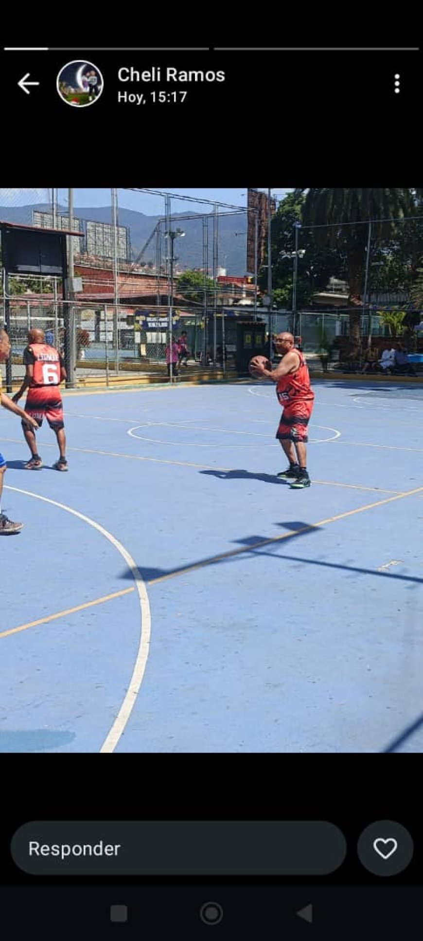Mosca y Profesionales no dejan para nadie en el máster 65 de baloncesto caraqueño