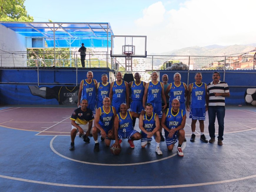 Mosca y Profesionales no dejan para nadie en el máster 65 de baloncesto caraqueño