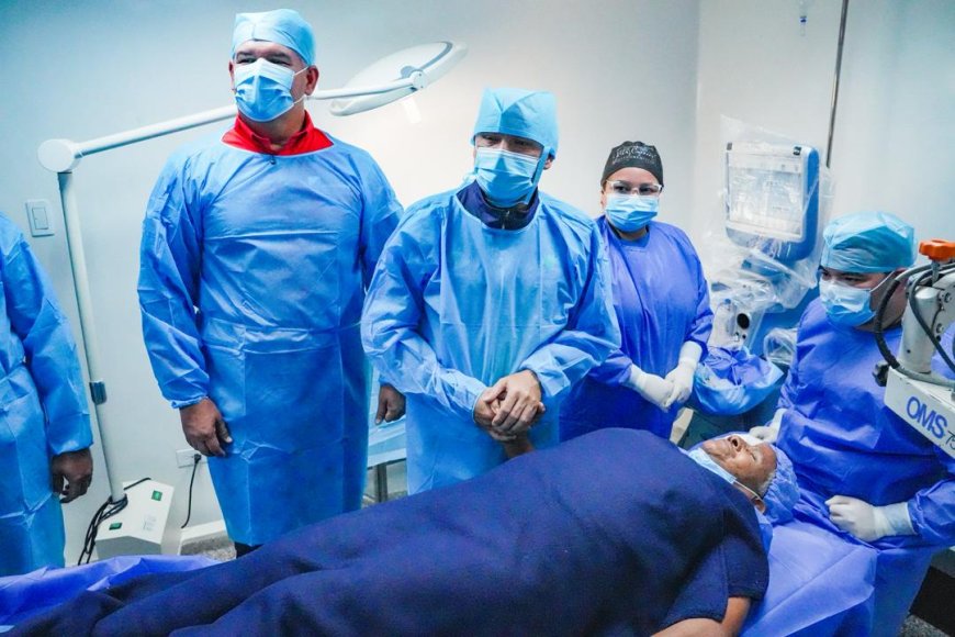 Plan Cayapa de la Salud y programa "San Francisco, qué bien te ves" llegan a las mil cirugías de cataratas