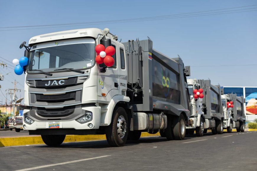 ¡Llegaron más camiones para recoger la basura!: Di Martino cumple lo prometido