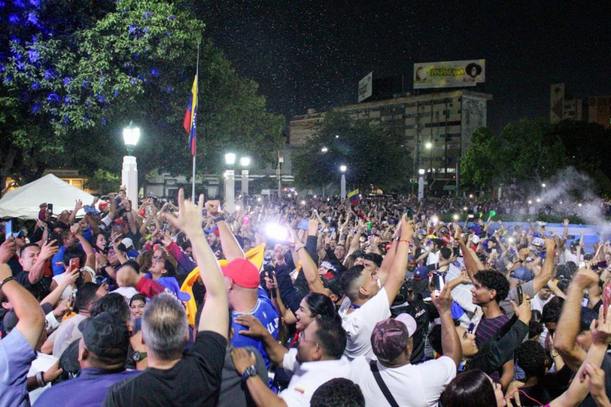 Maracaibo celebró a rabiar la victoria de Venezuela en el Mundial de Béisbol