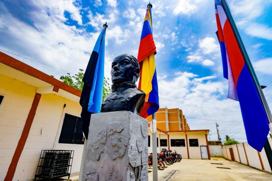    Gobierno Bolivariano y pueblo organizado entregan  escuelas Doña Menca de Leoni y Juan Pablo Pérez Alfonso refaccionadas