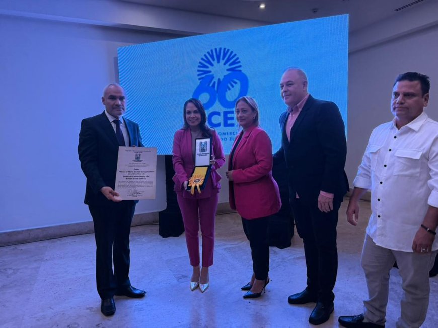 Alcalde Di Martino otorgó “Orden 8 de Septiembre” a la Ucez por su 60 aniversario