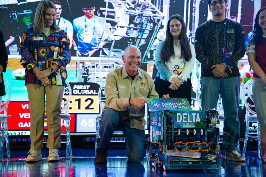 Alcaldía de Maracaibo incluye a 12 escuelas públicas en apoyo a la robótica