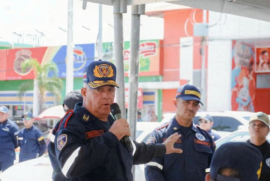Bomberos sofocan incendios en dos zonas urbanas de San Francisco
