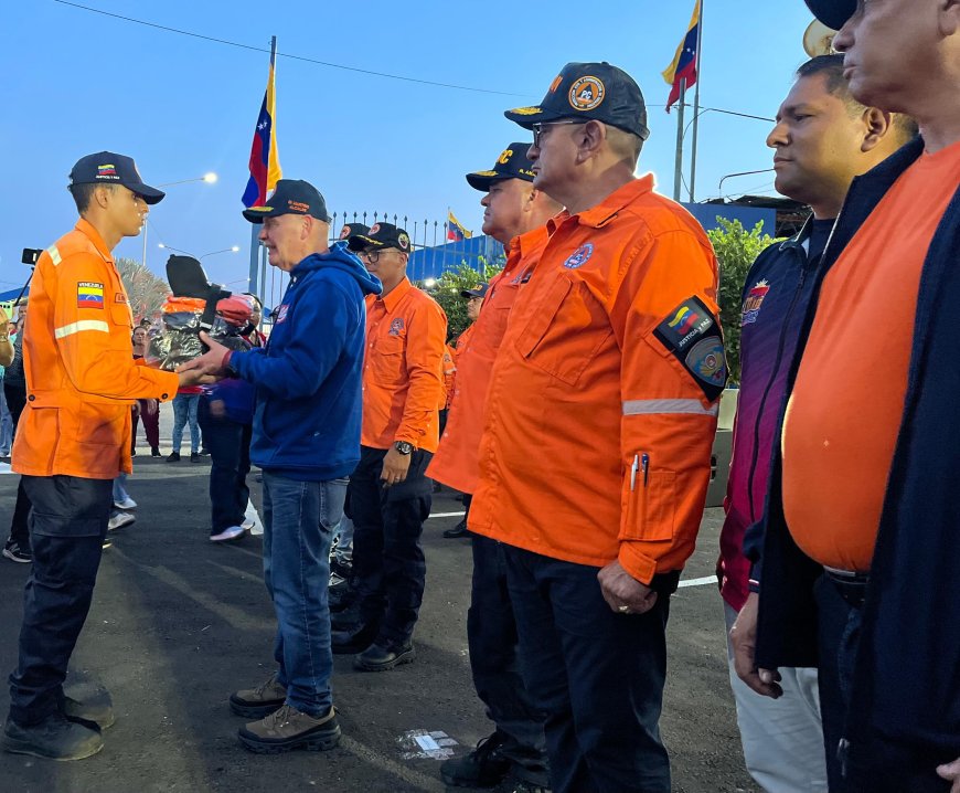 ¡Se entregaron uniformes! Alcaldía de Maracaibo dignifica a funcionarios de PC al rehabilitar su sede