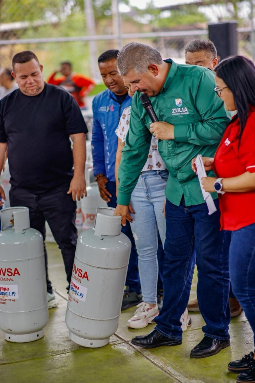 Gobernador Luis Caldera entregó financiamiento a proyectos y cilindros a comunas en Rosario de Perijá