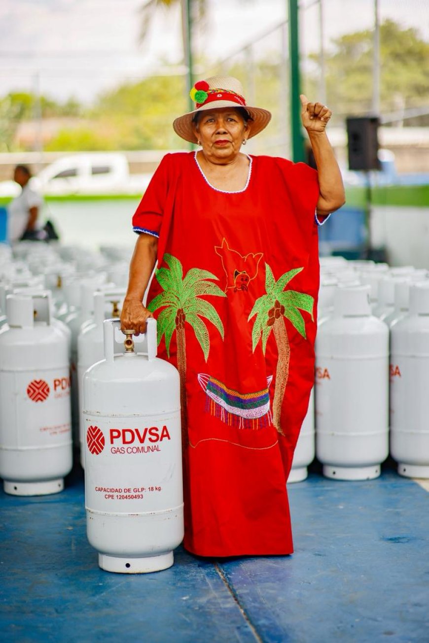 Gobernador Luis Caldera entregó financiamiento a proyectos y cilindros a comunas en Rosario de Perijá