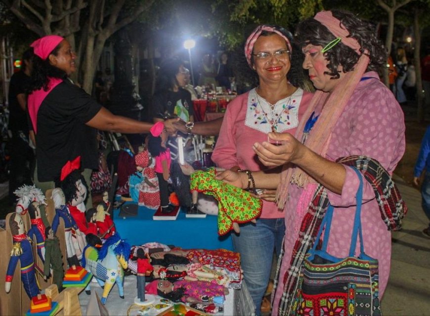 Programa de la Alcaldía de Maracaibo!  Vive la Retreta llenó de gaita y alegría al boulevard de Santa Lucía