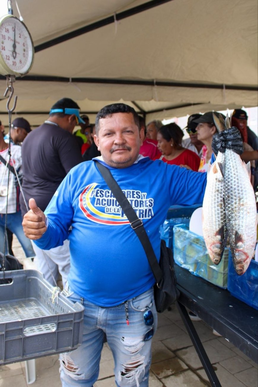 ¡Precios solidarios y productos frescos! ‎Feria del Pescado de la Alcaldía llegó a la Curva de Molina