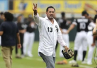 Guillén se une a Luis Aparicio y a Concepción con el retiro de su número 13 por Chicago