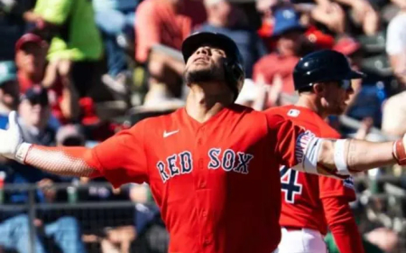 Willson Contreras envió su prrimer toletazo a 423 pies