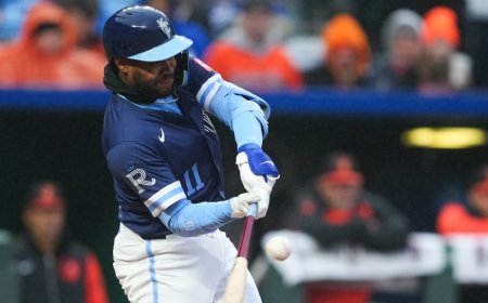 El MVP se luce con el madero y ya batea .316