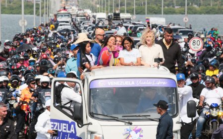 Presidenta (E) Delcy Rodríguez: “Marchamos por un interés supremo que es una Venezuela libre de sanciones”