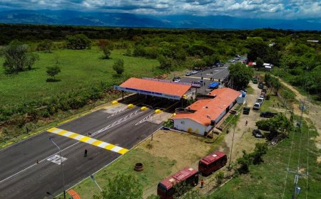 Gobernador Luis Caldera entrega 50 kilómetros rehabilitados de la vía Machiques-Colón
