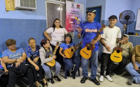 Abuelos y abuelas del club “Años Dorados” del IVSS Norte recibieron clase de cuatro