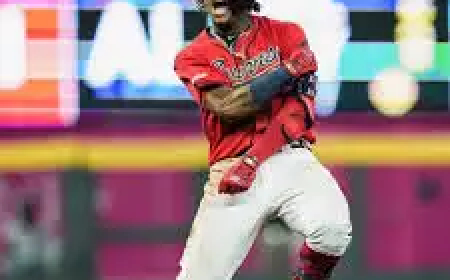 En Atlanta, Acuña es el poder y Robert Suárez el seguro