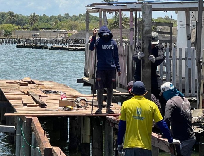 Rehabilitación de caminerías en Palafitos de Santa Rosa de Agua alcanza 40%