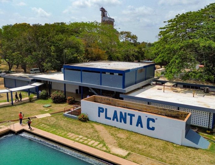 Gobernador Luis Caldera lanza Plan Hídrico Abril 2026 para optimizar suministro en 21 municipios