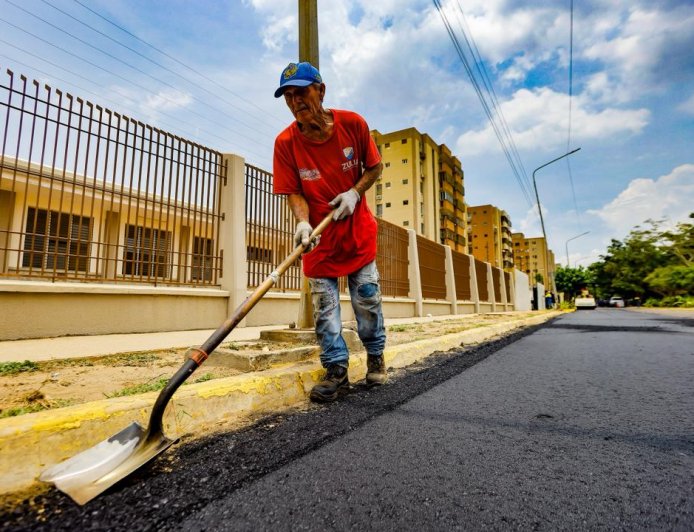 Gobernación y su Plan de Asfaltado para recuperar la avenida principal de Ciudadela Faría
