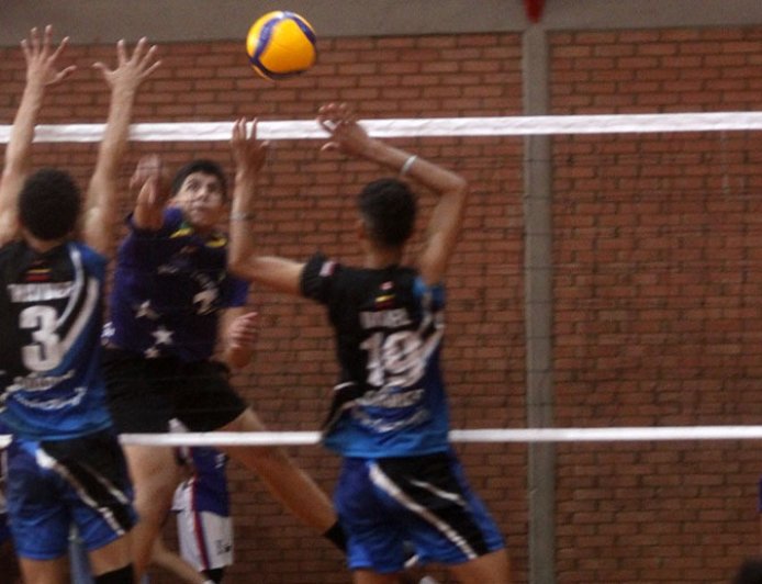 El "Borjas Romero" recibe el Clasificatorio Nacional de Voleibol